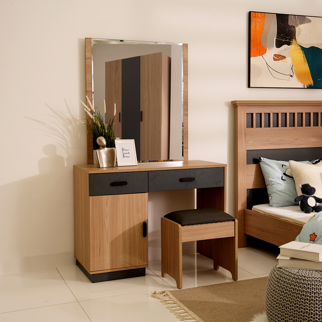 Miles Dresser with Mirror