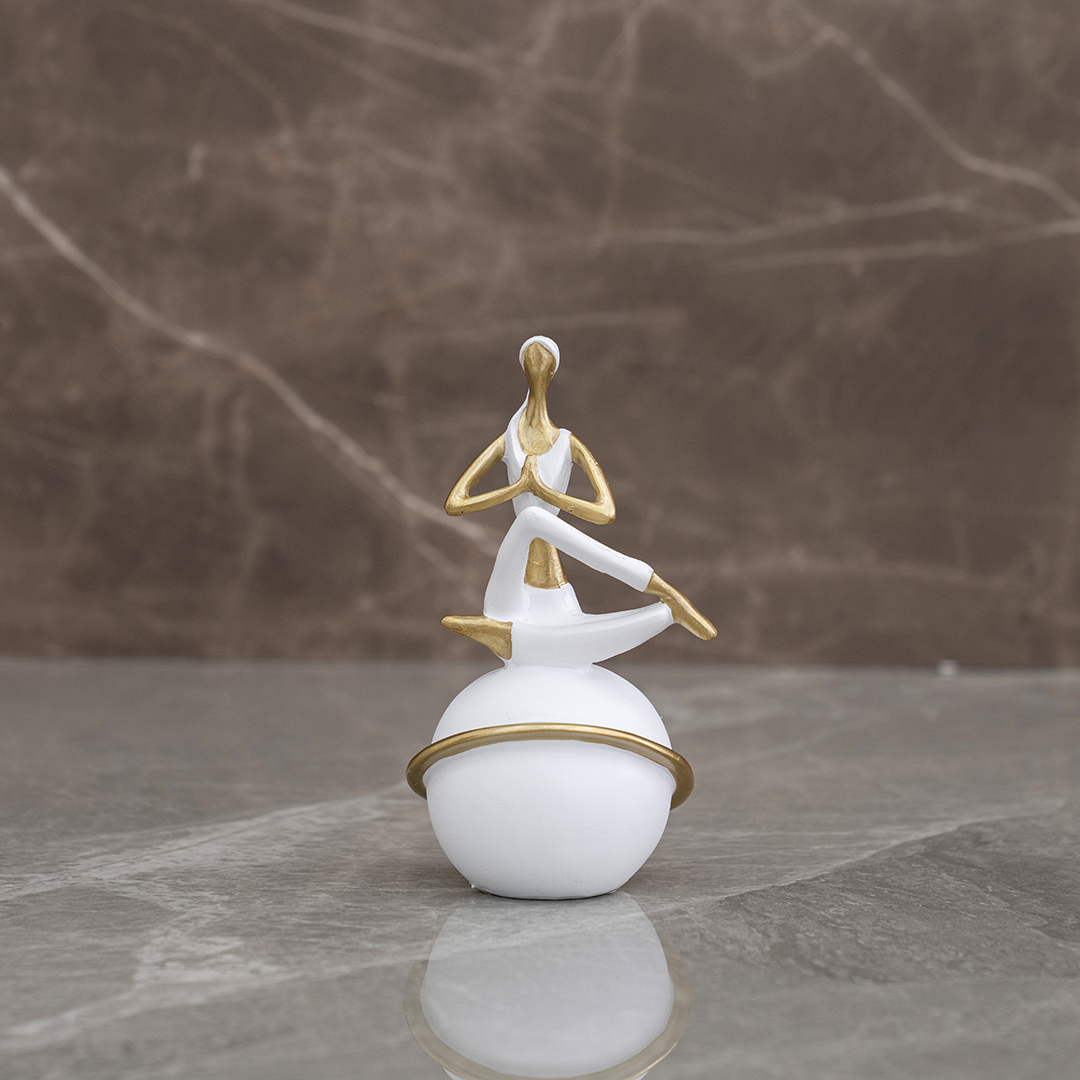 Auric Polyresin white and gold yoga accent 9 x 9 x 15 cm