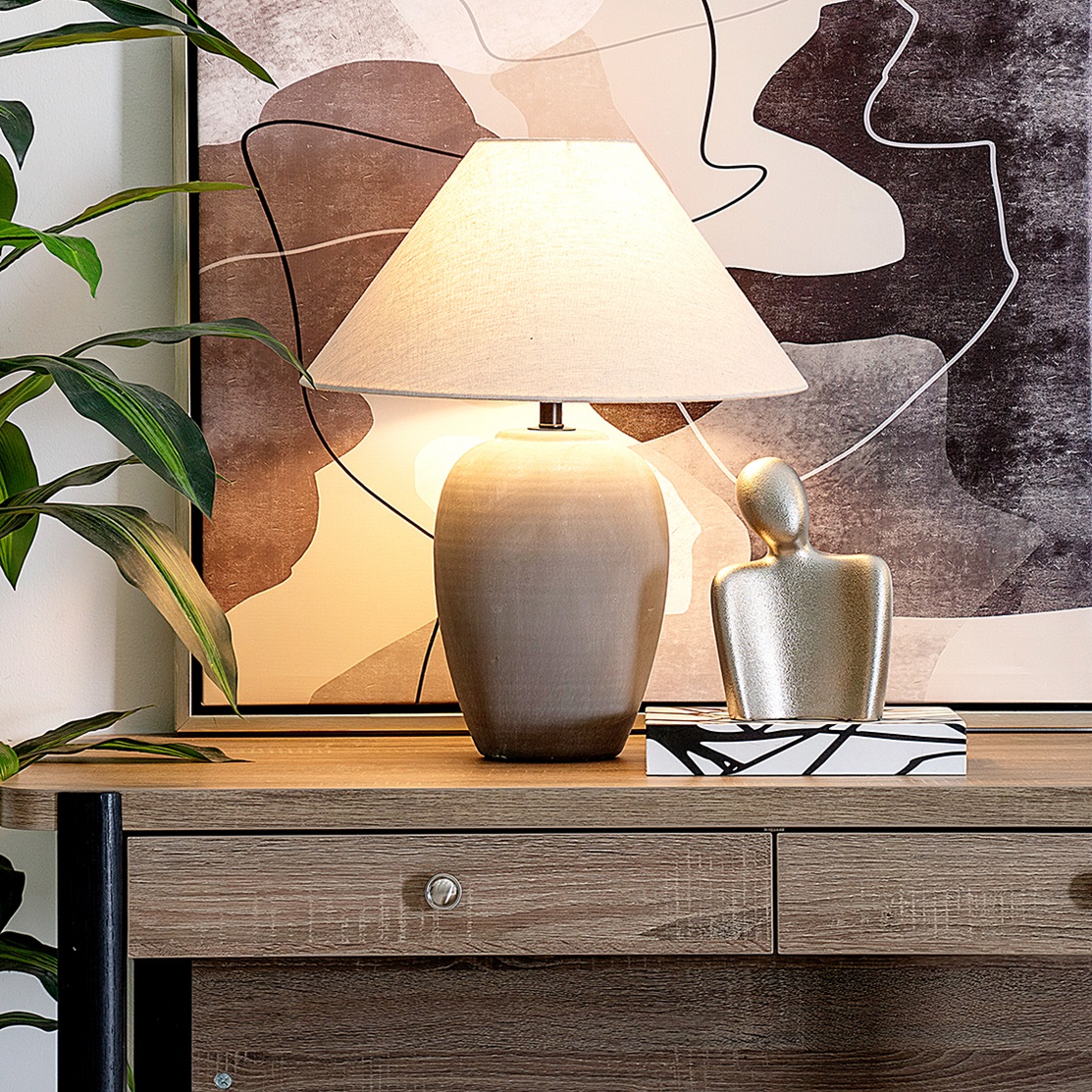 Iya Table Lamp