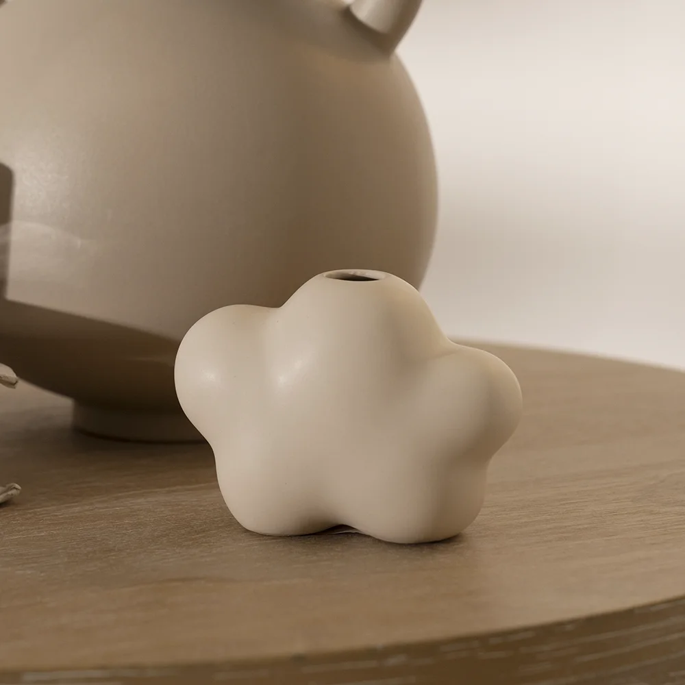 Quinn ceramic mini cloud vase 10.3*5*7.5 cm
