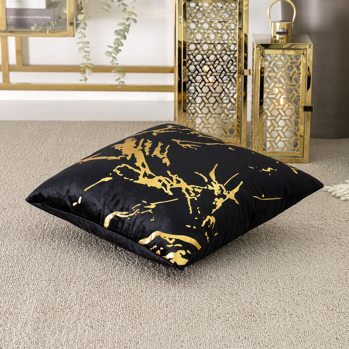 Marble Cushion-Black