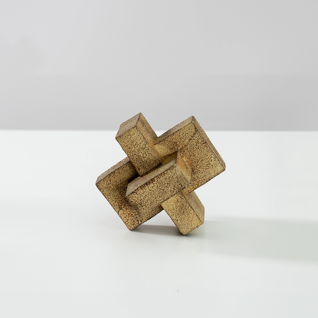 Blake resin accent 14.5×14.5×14.5 cm