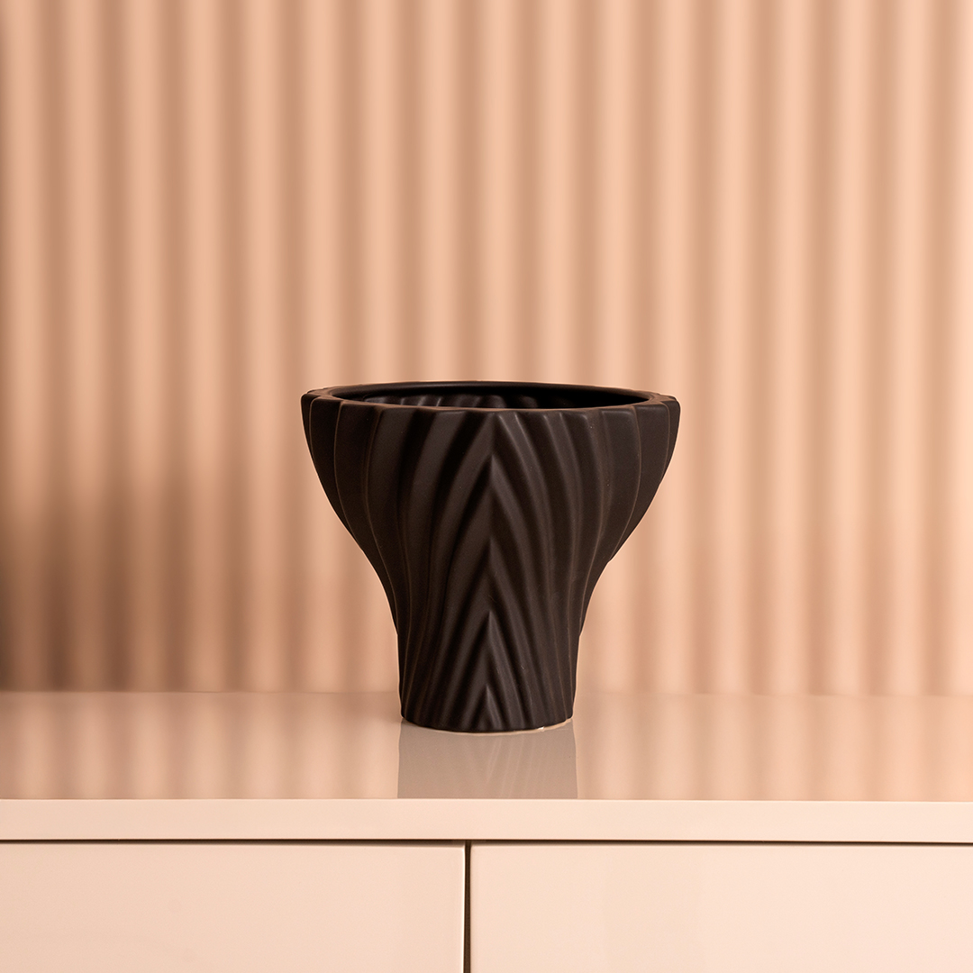 Blenka Ceramic Black Vase- 16 cm