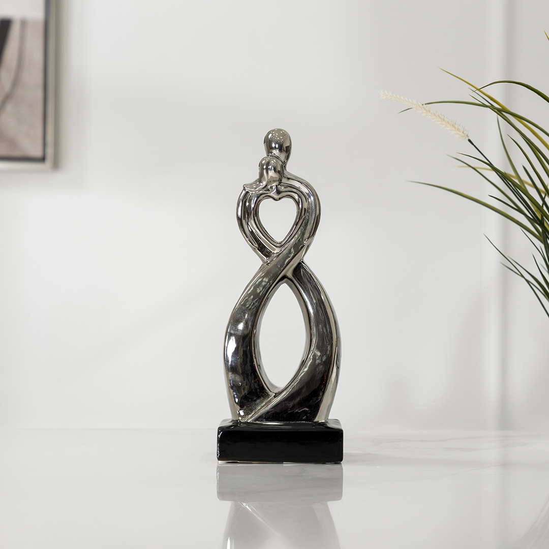 Delyn ceramic silver couple accent 13*9*35 cm