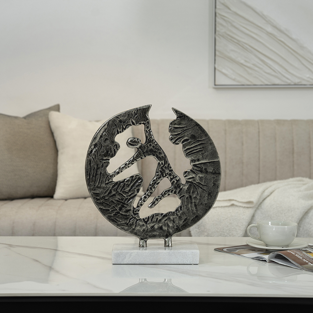 Orline man metal accent with marble base 30x10x35cm