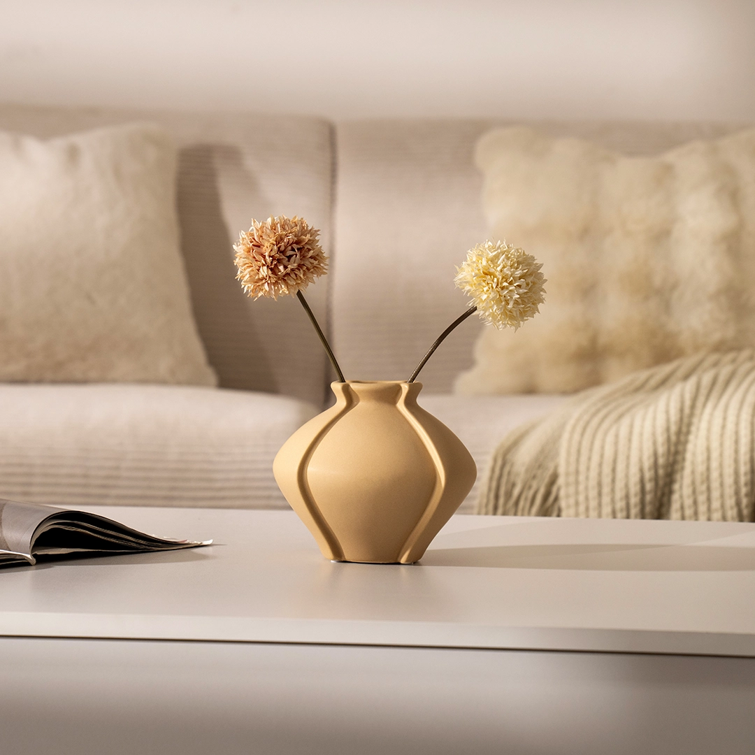 Quinn ceramic vase 15.7*15.7*13.5 cm